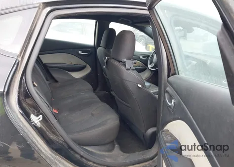 2015 Dodge Dart Sxt из США, поврежденный, VIN 1C3CDFBB0FD266918